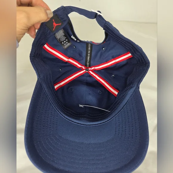 Jordan x Paris Saint-Germain Heritage 86 Navy Strapback Hat Cap - Picture 6 of 8